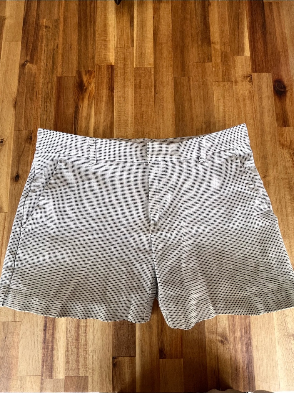 Woven Black & White Women's Banana Republic Shorts
